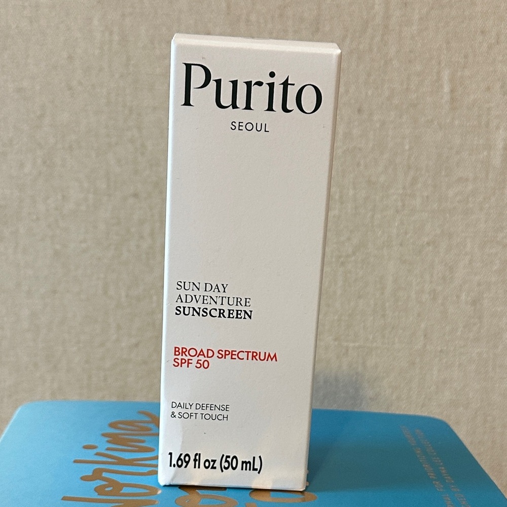 Sun Day Adventure Sunscreen SPF 50 - White